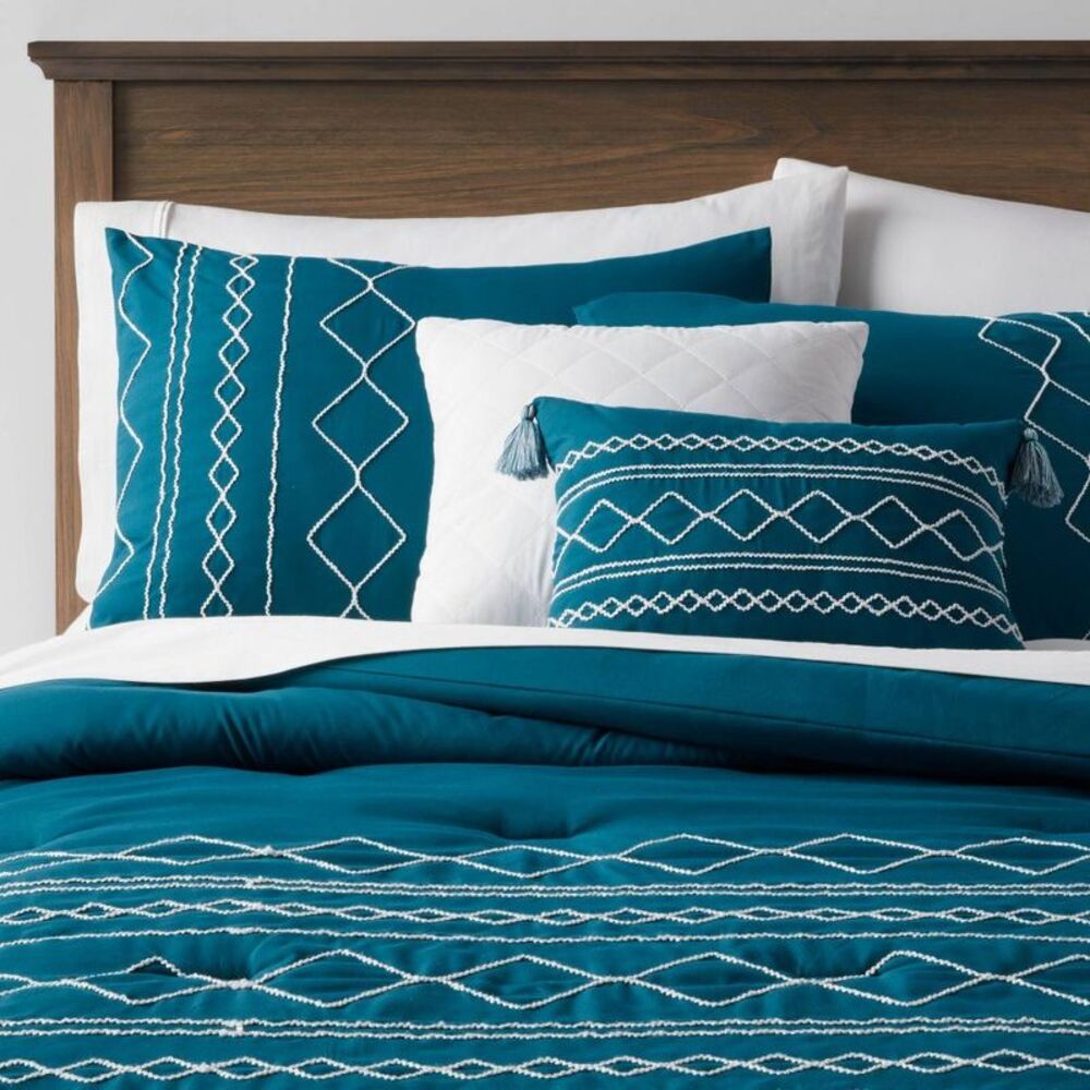 Threshold - 4pc Twin/Twin Extra Long Diamond Stitch Comforter  Teal Blue